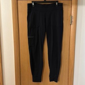 Athleta Women’s Metro Jogger Pants Activewear Athletic Black Size Small